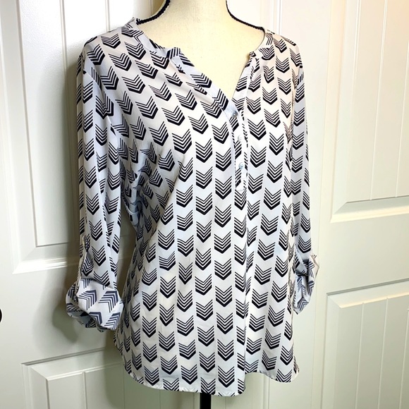 Sunday in Brooklyn chevron Blouse - Picture 2 of 14